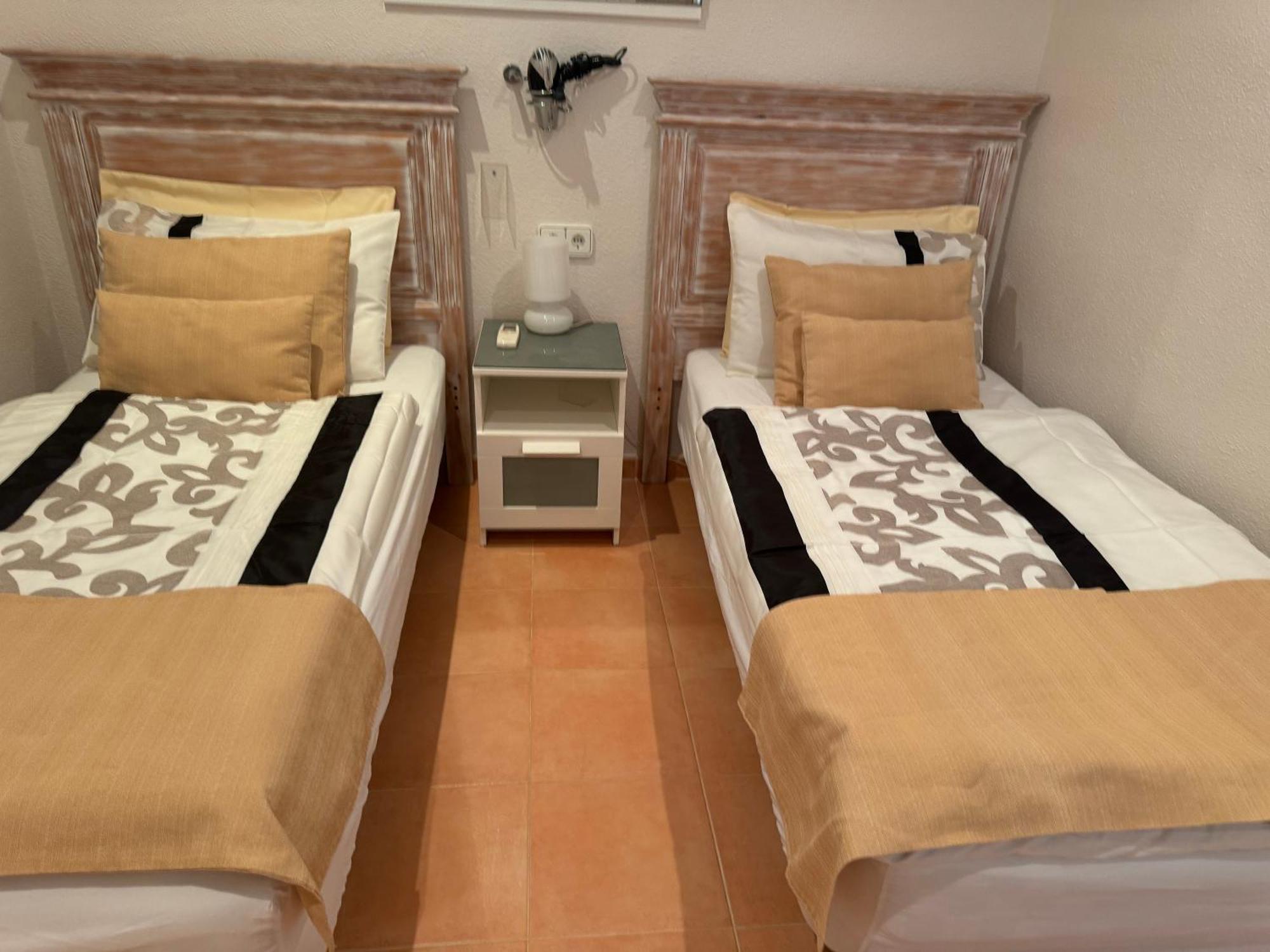 Bed and Breakfast Casa Lanjaron San Miguel De Salinas Exterior foto